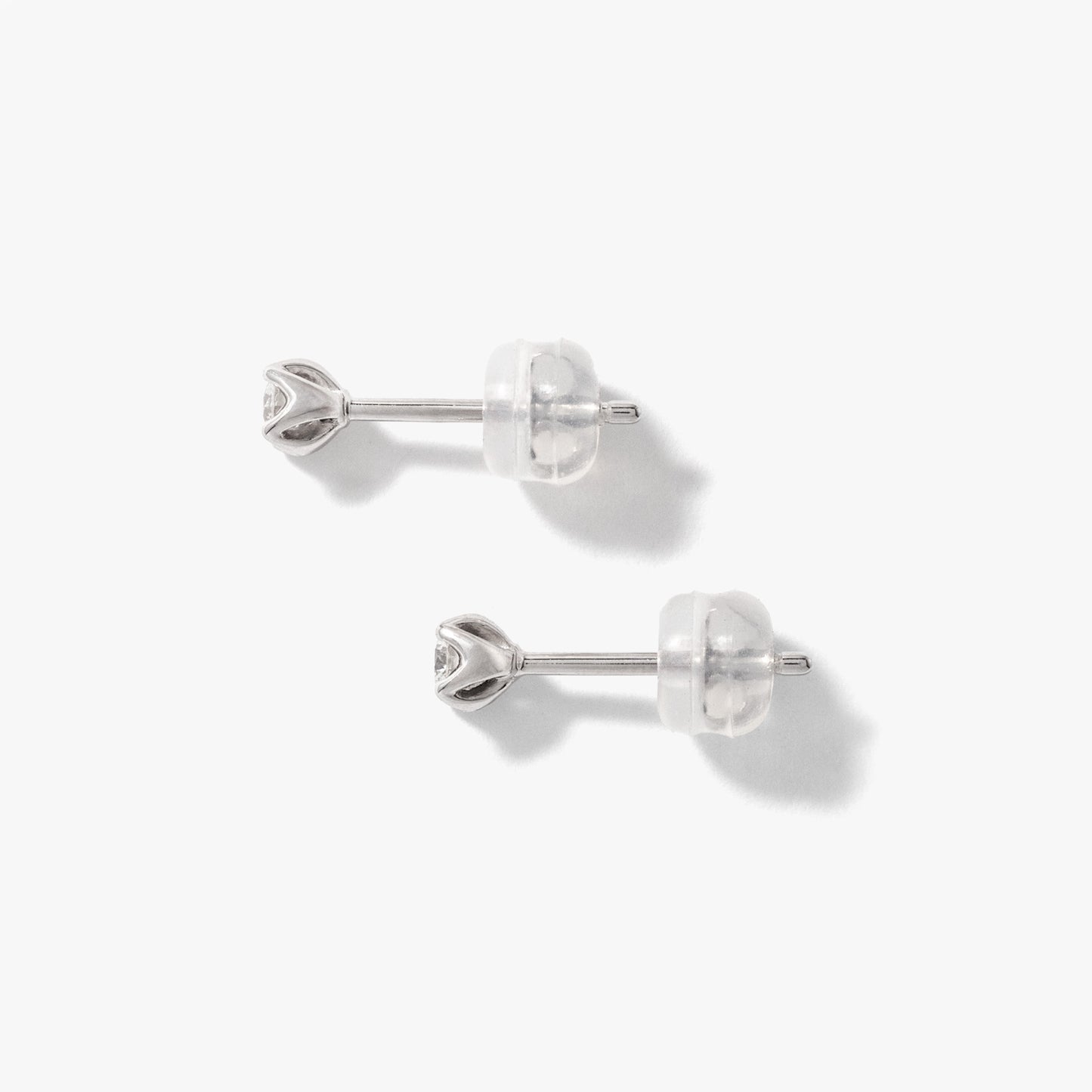 Diamond Stud Earrings in 10K White Gold (0.20 ct tw)