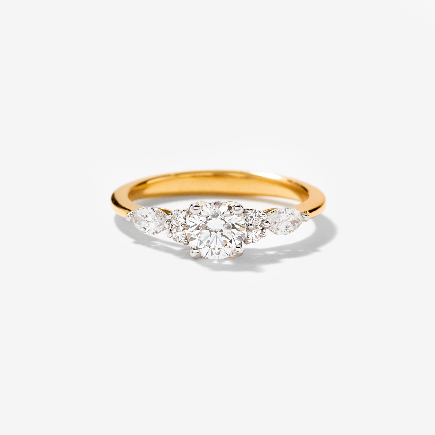 Lab Grown Round Cut Diamond Engagement Ring in 14K Yellow Gold (0.77 ct tw)
