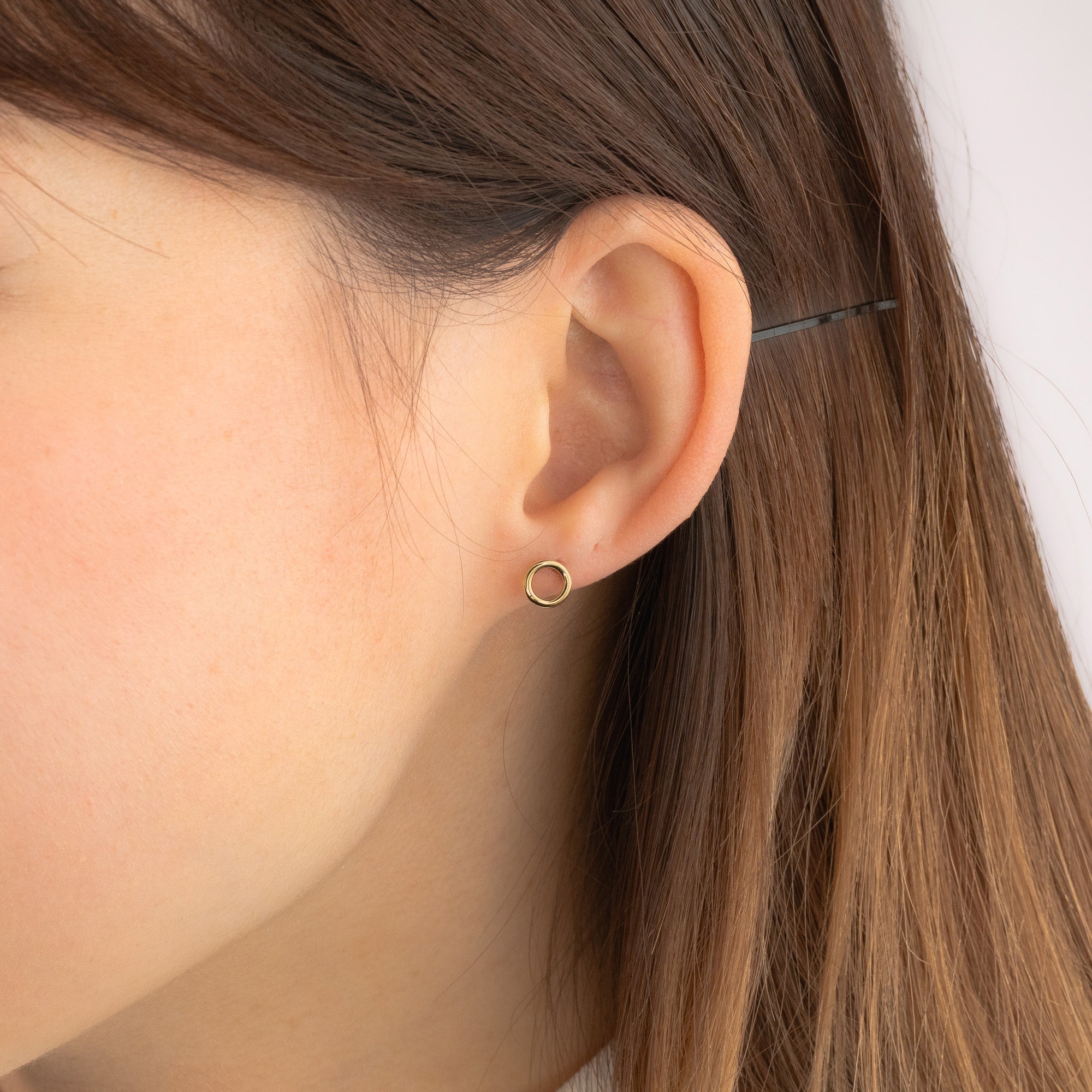 Circle Stud Earrings in 10K Yellow Gold