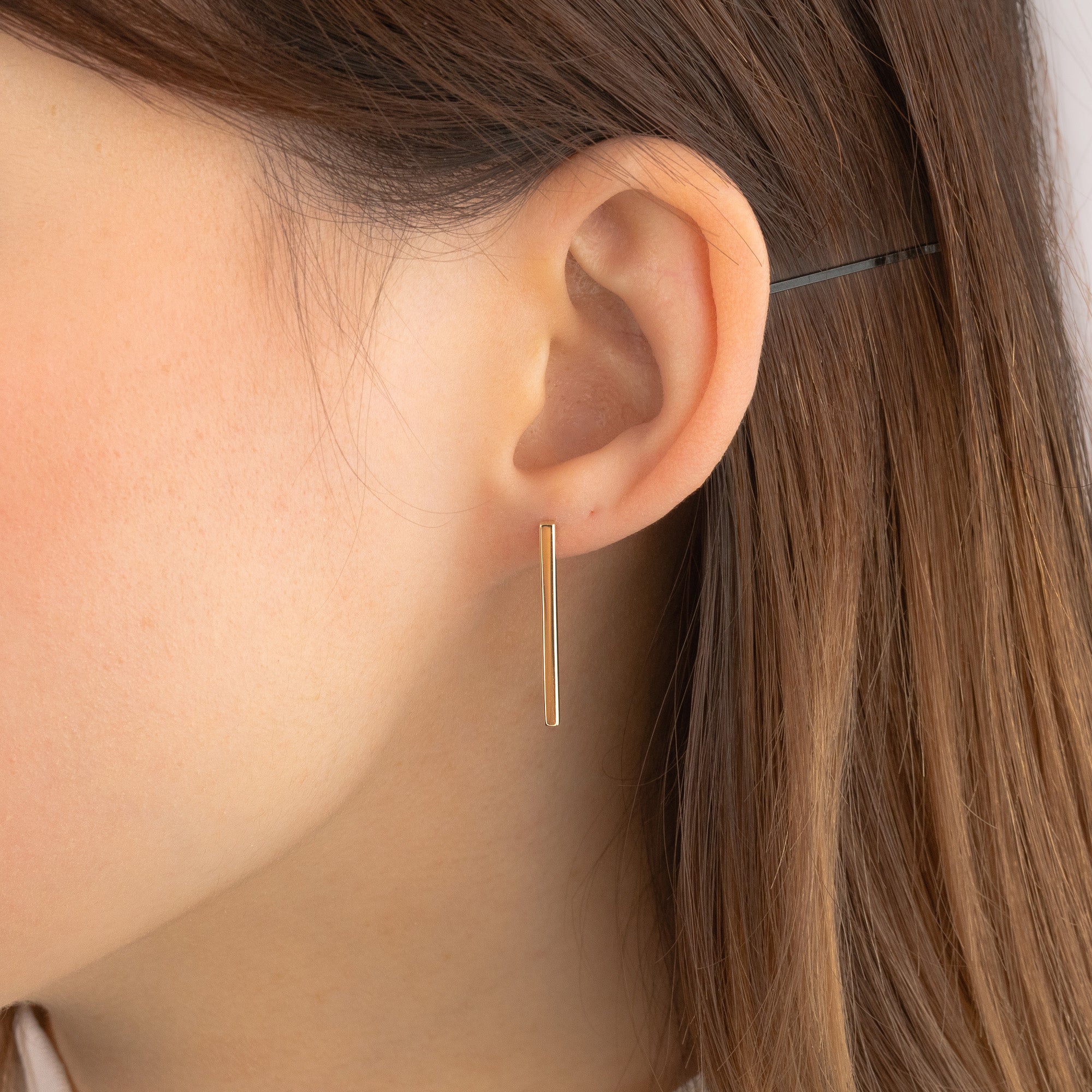 Bar Stud Earrings in 10K Yellow Gold