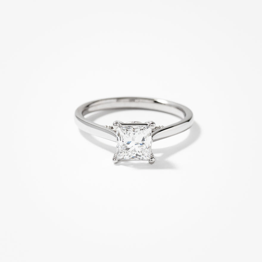 Lab Grown Princess Cut Diamond Engagement Ring (1.07 ct tw)