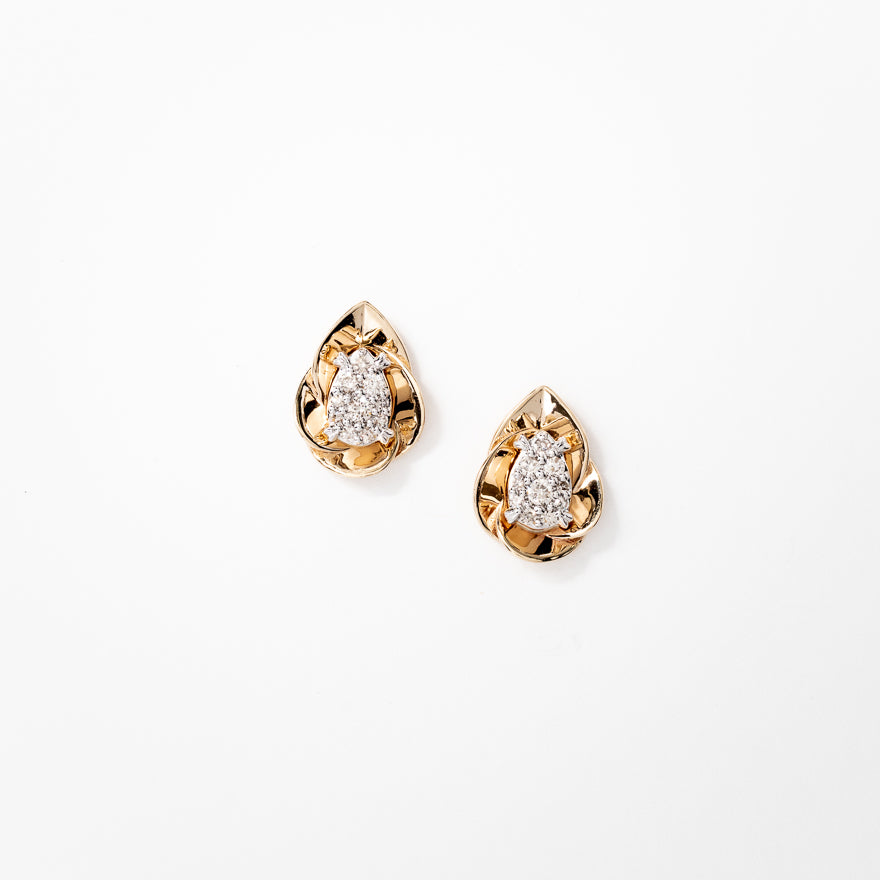 Diamond Cluster Stud Earrings in 10K Yellow Gold (0.18 ct tw)