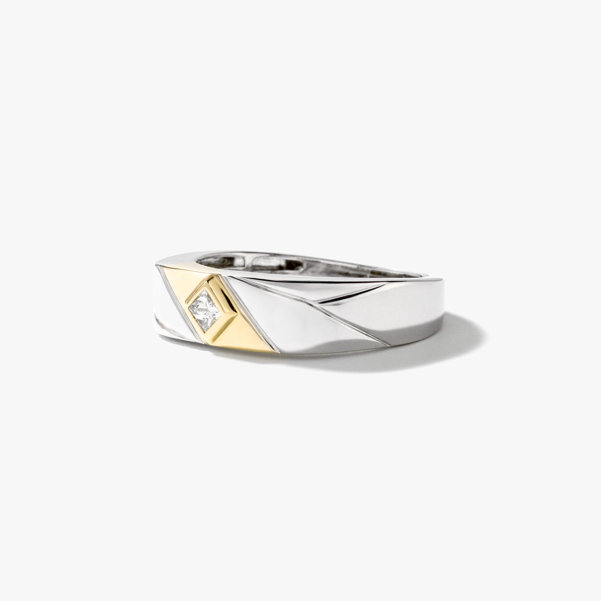 Men's Princess Cut Diamond Ring 10K Yellow and White Gold (0.10 ct