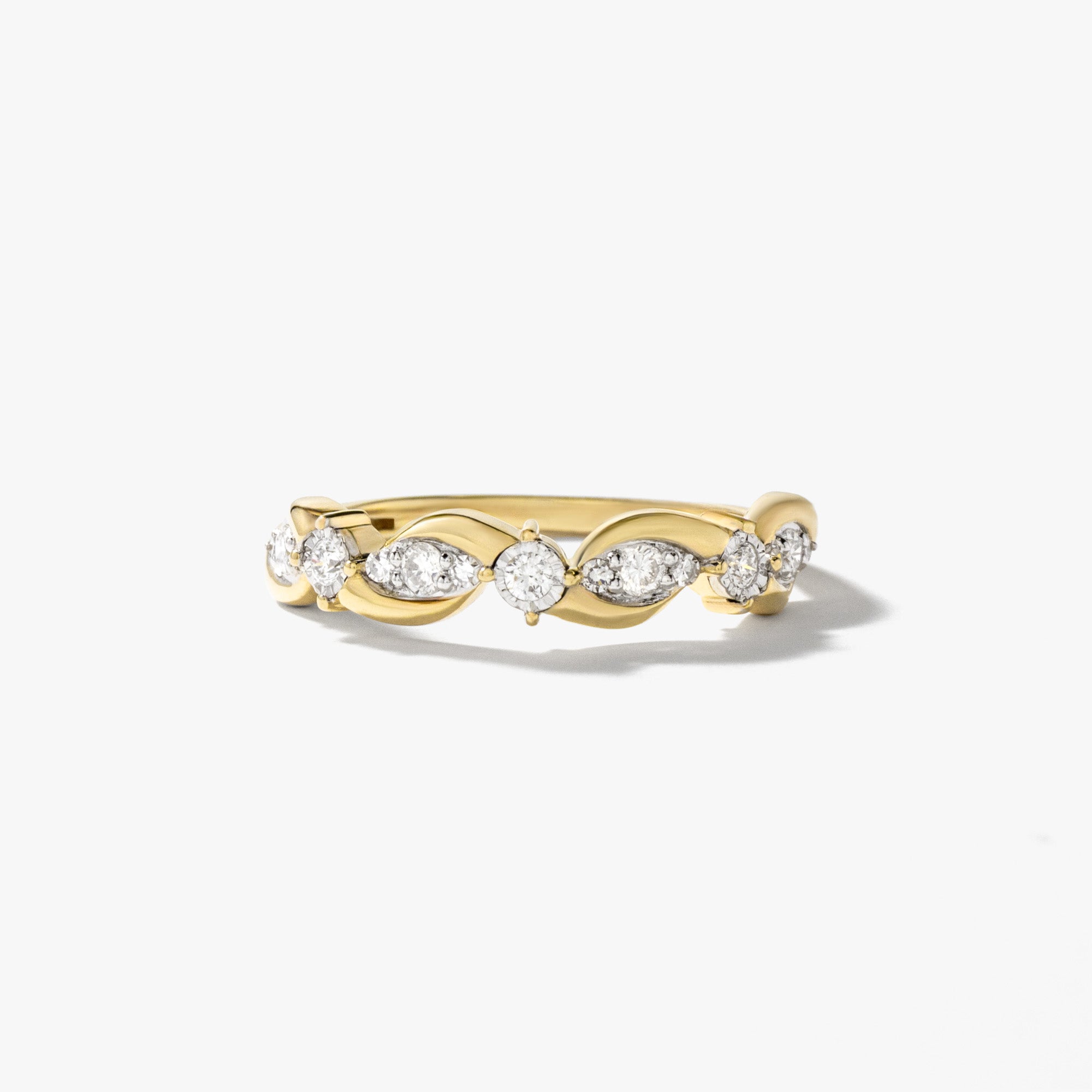 Diamond Cluster Ring in 10K Yellow and White Gold (0.23 ct tw)