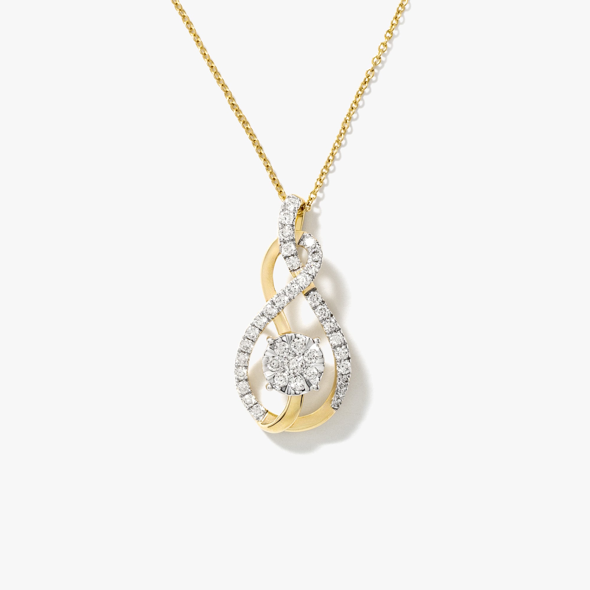 Diamond Cluster Necklace in 10K Yellow and White Gold (0.50 ct tw)