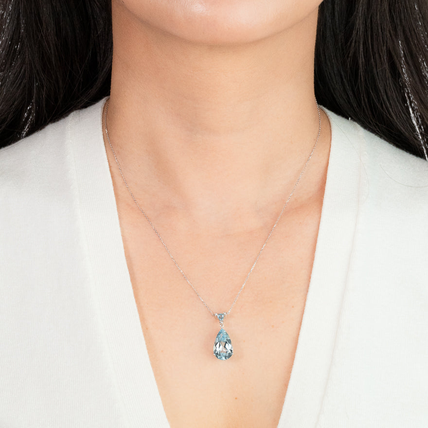 Blue Topaz Necklace in 10K White Gold – Ann-Louise Jewellers