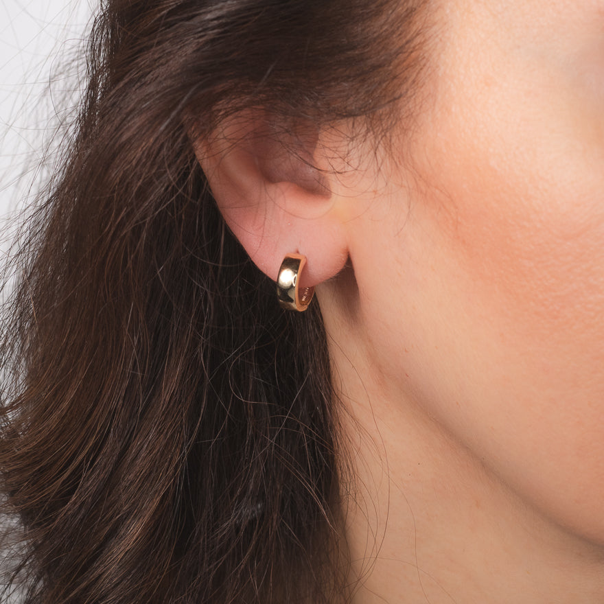 4.5mmx12.5mm Huggie Earrings in 10K Yellow Gold