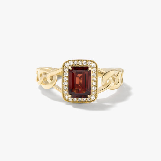 Garnet Chain Ring in 10K Yellow Gold