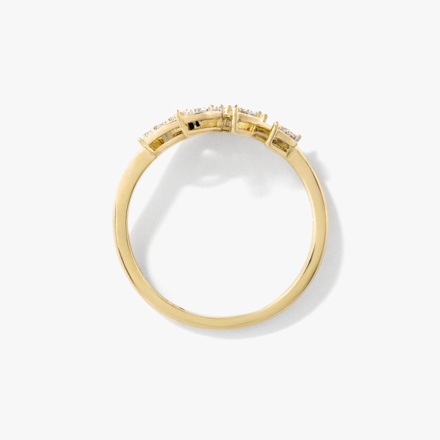 Diamond Cluster Leaf Ring in 10K Yellow Gold (0.16 ct tw)