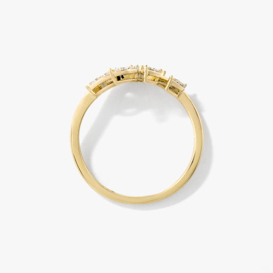 Diamond Cluster Leaf Ring in 10K Yellow Gold (0.16 ct tw)
