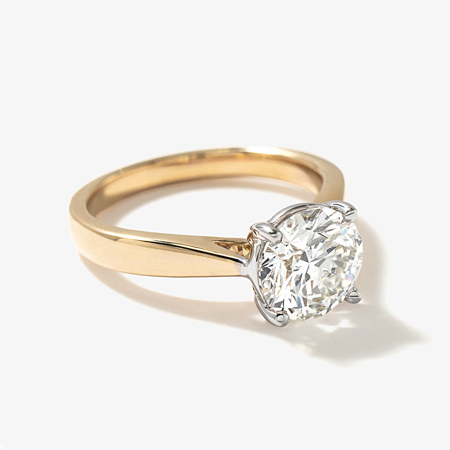 Lab Grown Round Cut Diamond Engagement Ring in 14K Yellow Gold (2.00 ct tw)