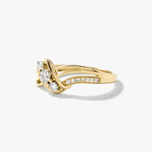 Diamond Cluster Ring in 10K Yellow Gold (0.15 ct tw)
