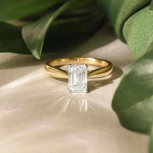 Lab Grown Emerald Cut Diamond Engagement Ring in 14K Yellow Gold (1.50 ct tw)