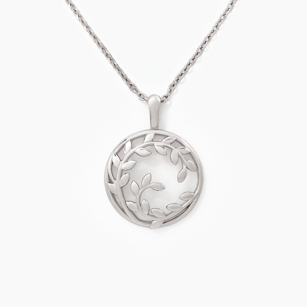 SilverNova Silver Circle Leaf Necklace