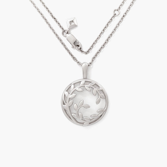 SilverNova Silver Circle Leaf Necklace