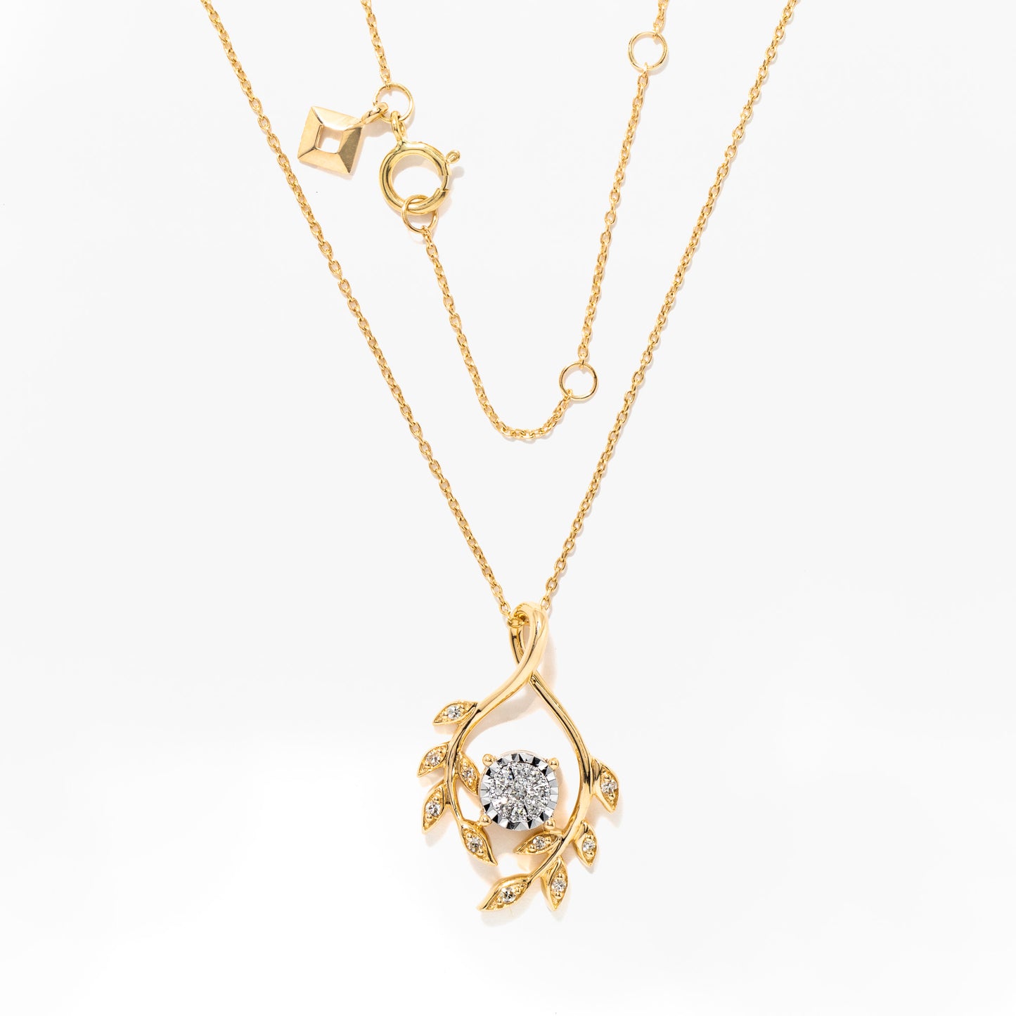 Diamond Leaf Necklace in 10K Yellow and White Gold (0.12 ct tw)