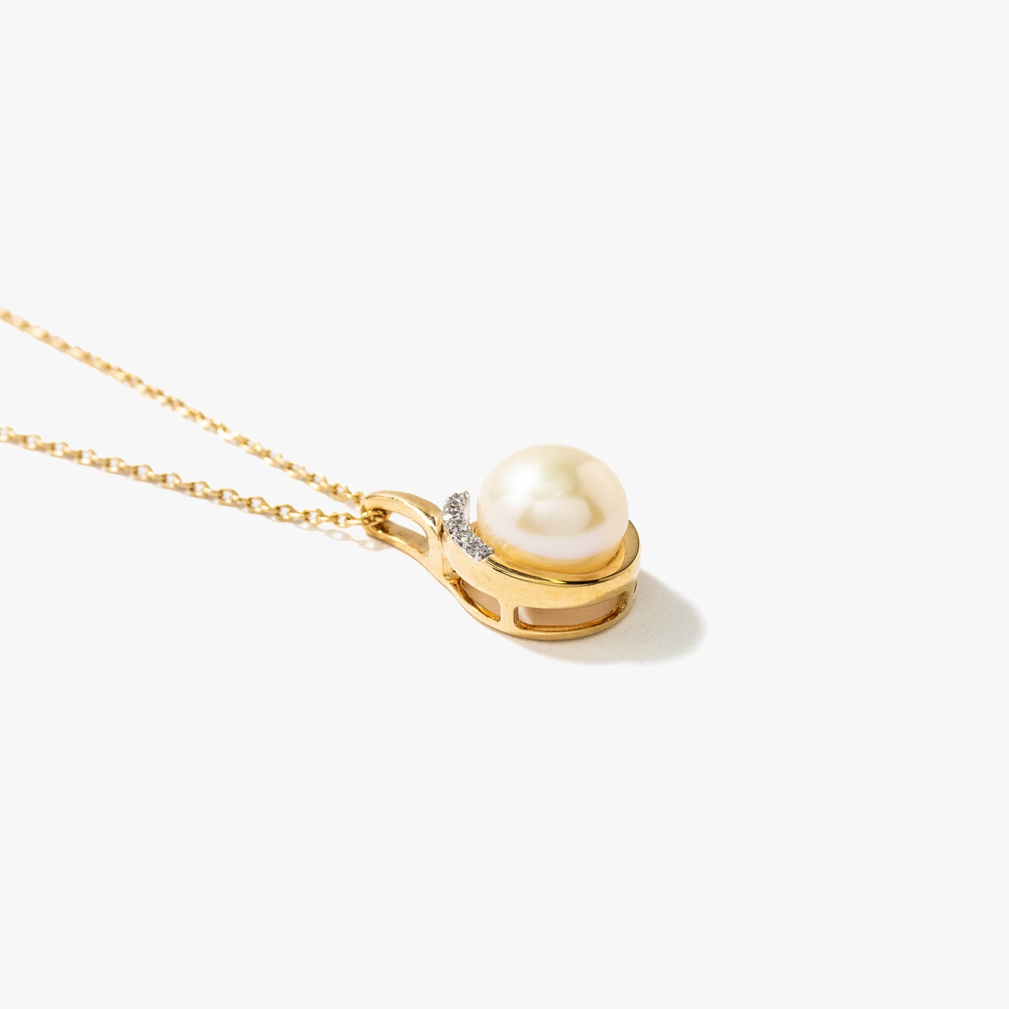 7mm Pearl Necklace in 10K Yellow Gold