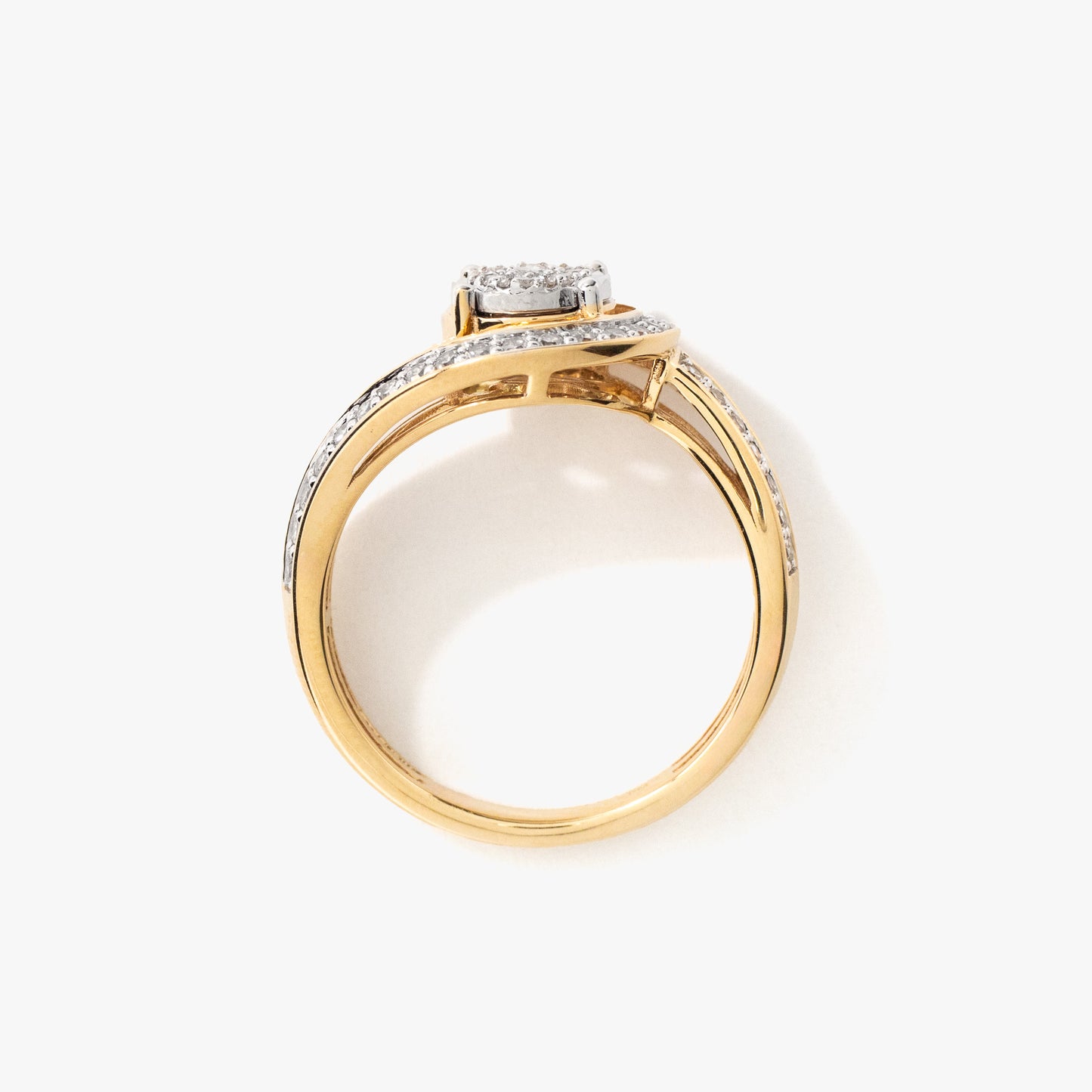 Diamond Cluster Dinner Ring in 10K Yellow Gold (0.50 ct tw)