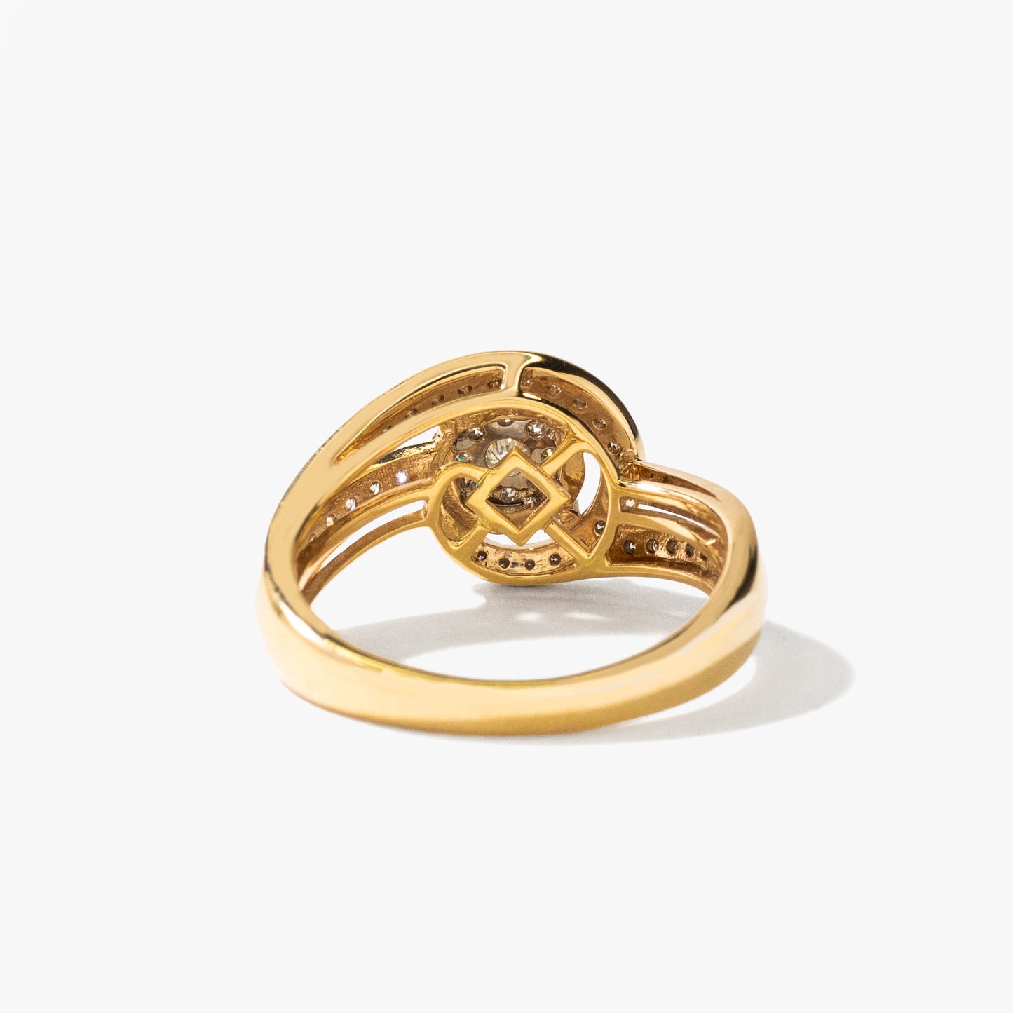 Diamond Cluster Dinner Ring in 10K Yellow Gold (0.50 ct tw)