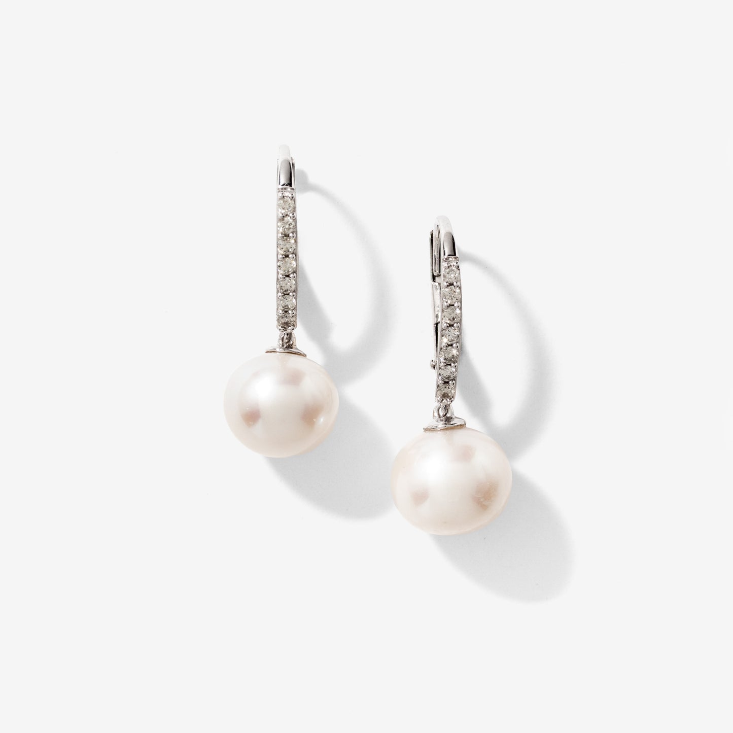 Pearl Earrings in 10K White Gold