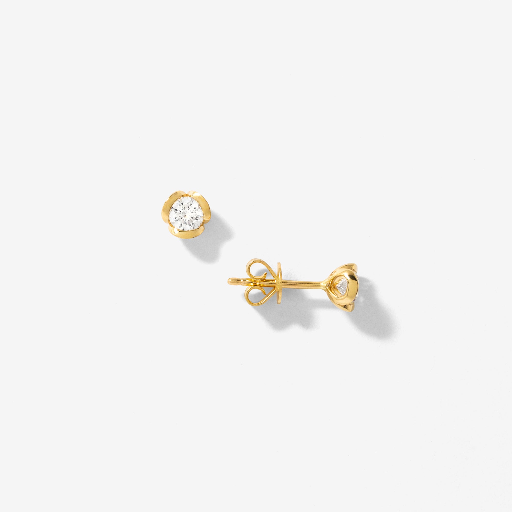 Lab Grown Diamond Flower Stud Earrings in 10K Yellow Gold (0.50 ct tw)