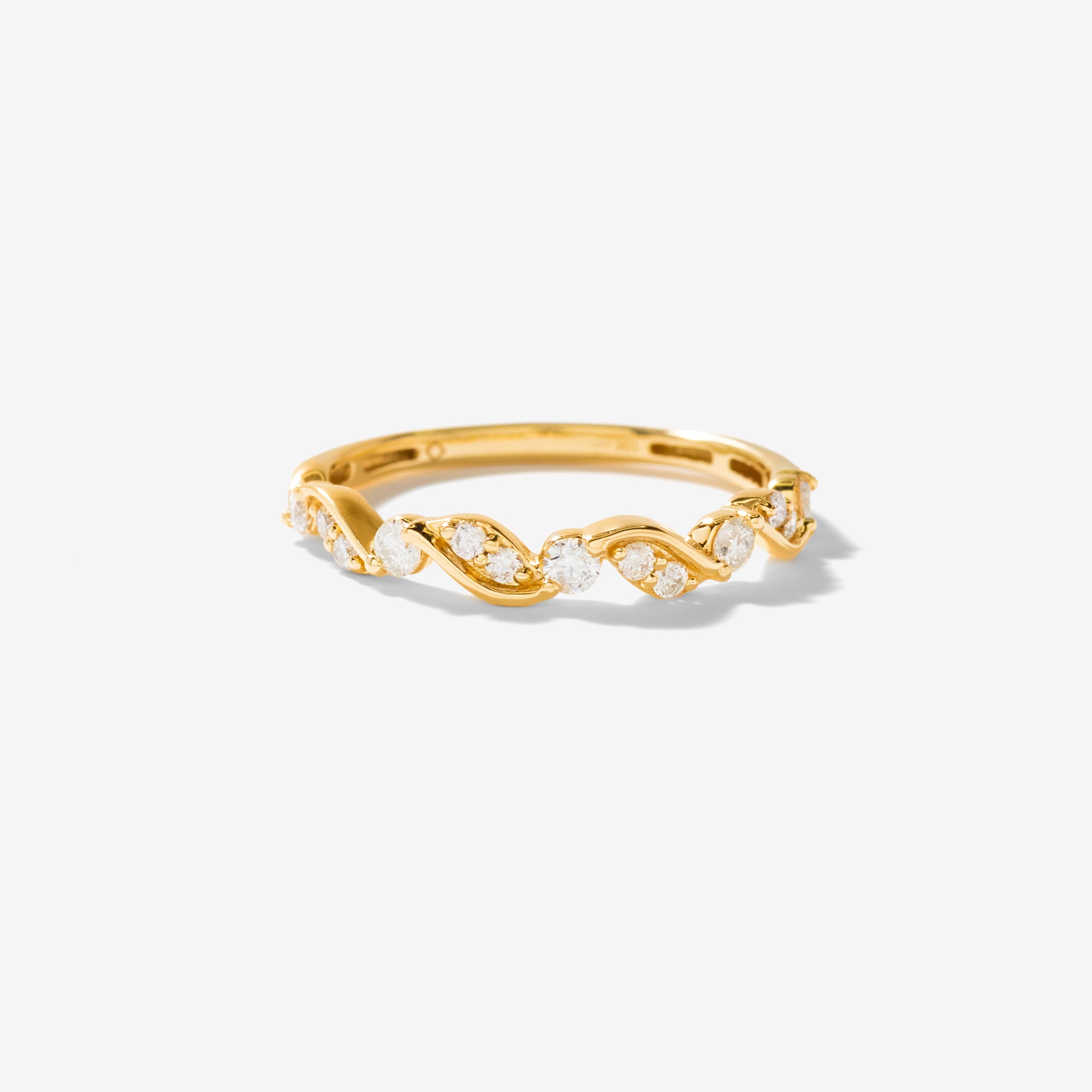Diamond Wedding Band 10K Yellow Gold (0.25 ct tw)