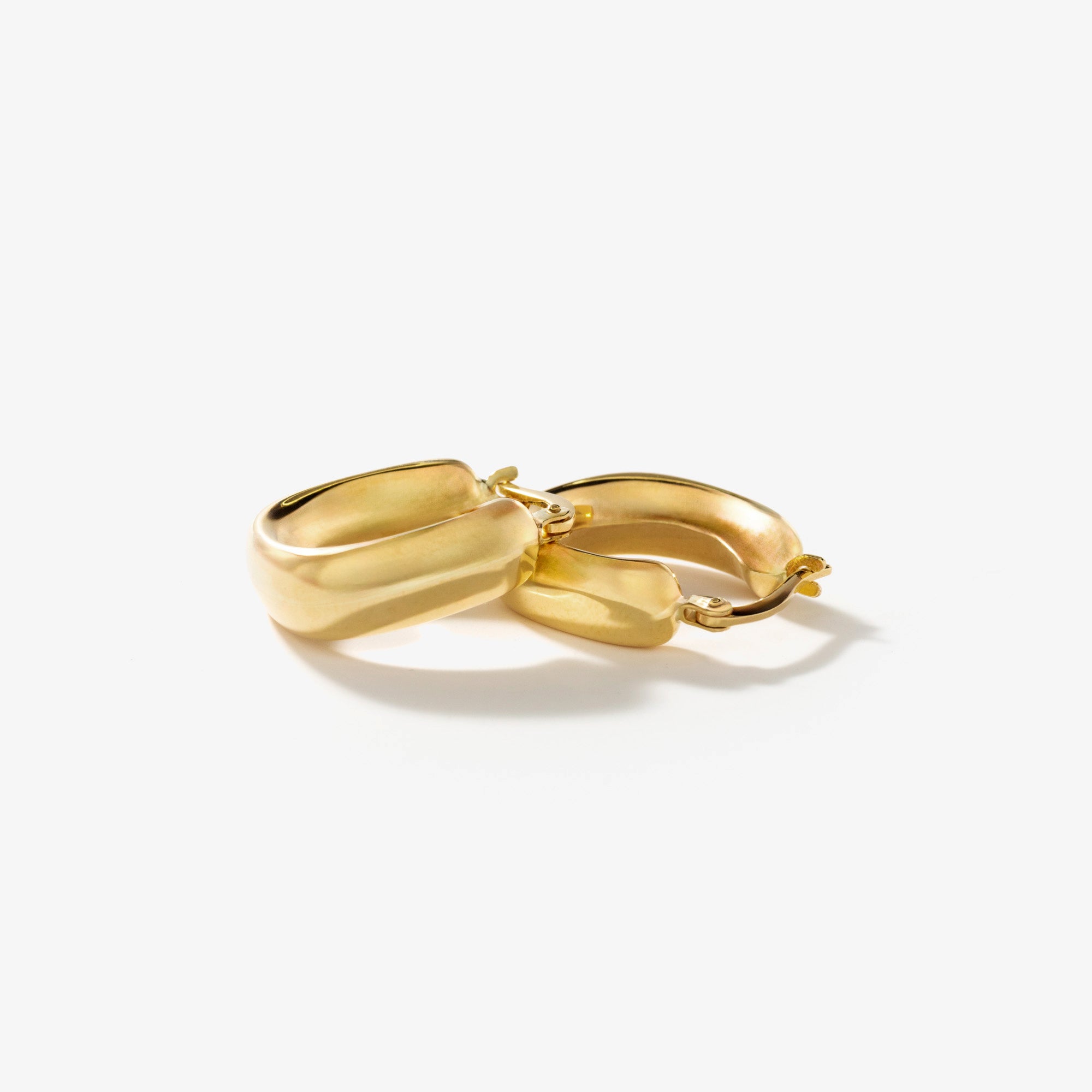 Rounded Square Hollow Hoop Earrings in 10K Yellow Gold