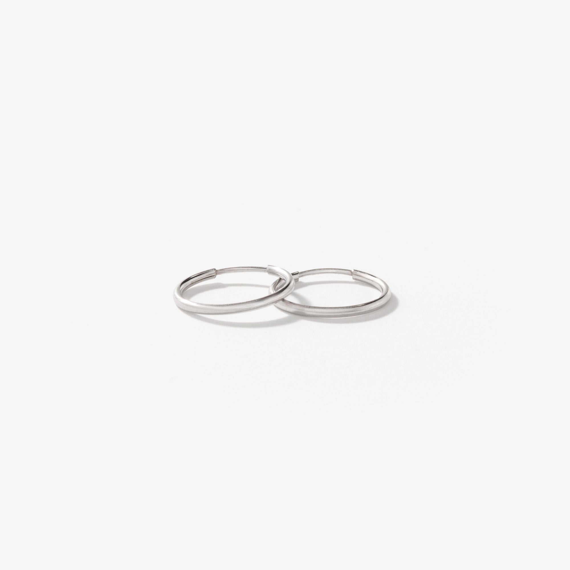 0.8x8.5mm Flex Sleeper in 10K White Gold