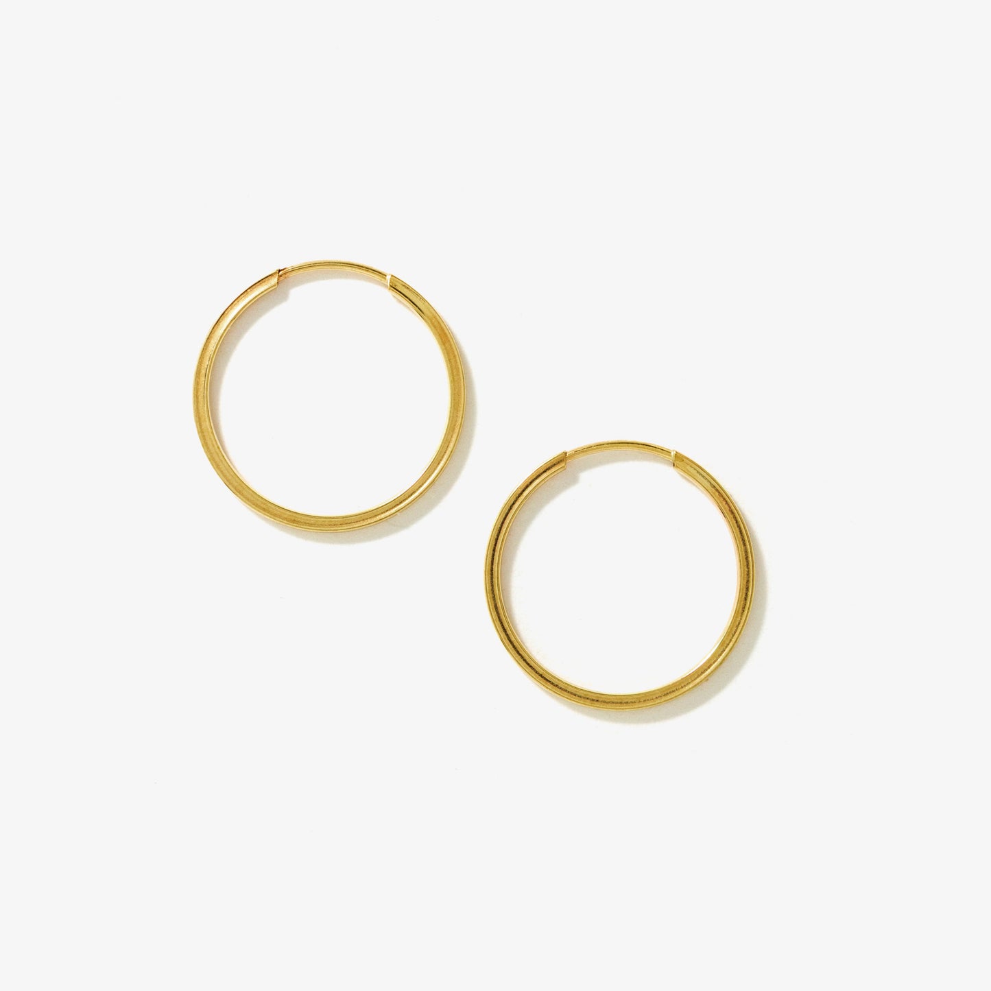 15.5x1mm Square Tube Flex Sleeper in 10K Yellow Gold