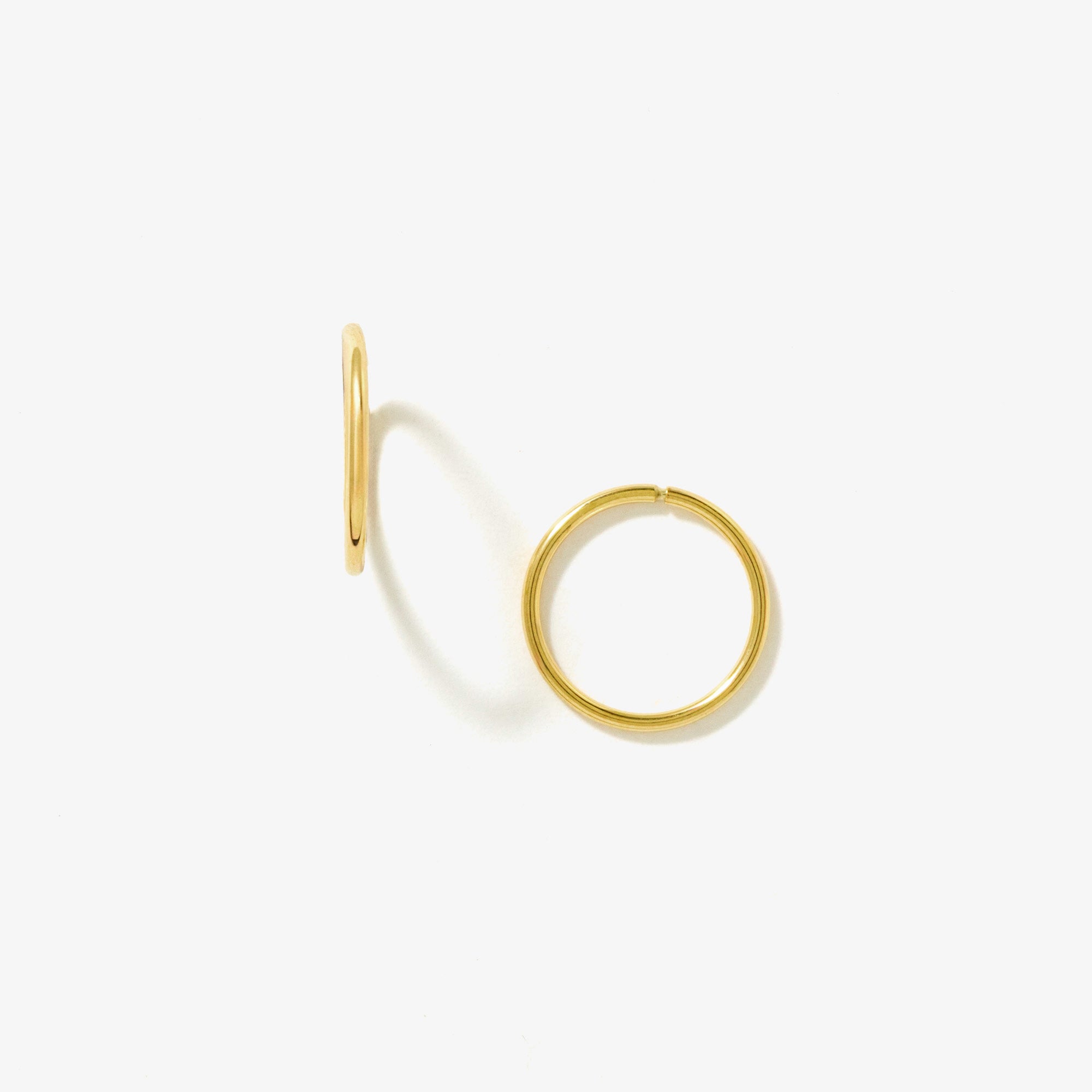 1.1x12mm Sleeper in 10K Yellow Gold