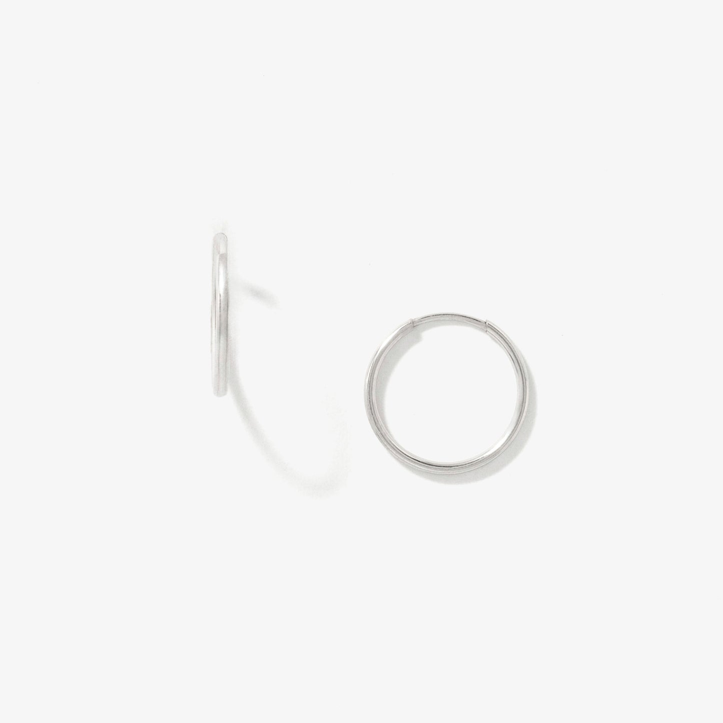 0.8x8.5mm Flex Sleeper in 10K White Gold