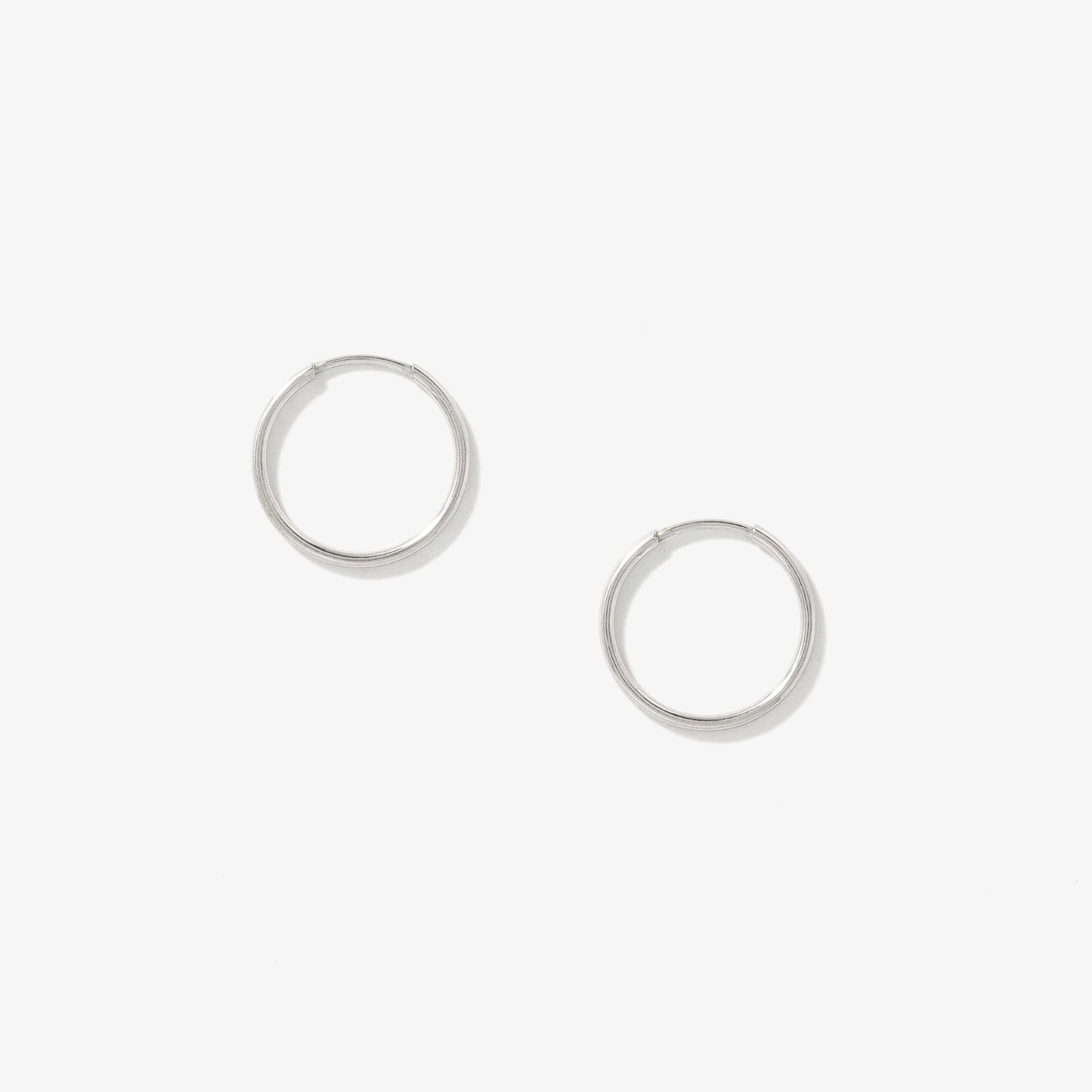 0.8x8.5mm Flex Sleeper in 10K White Gold
