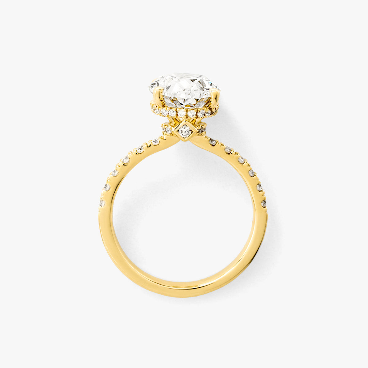 Lab Grown Oval Diamond Engagement Ring in 14K Yellow Gold (4.47 ct tw)