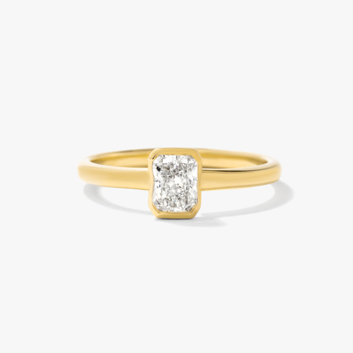Radiant Cut Lab Grown Diamond Engagement Ring in 10K Yellow Gold (0.50 ct tw)