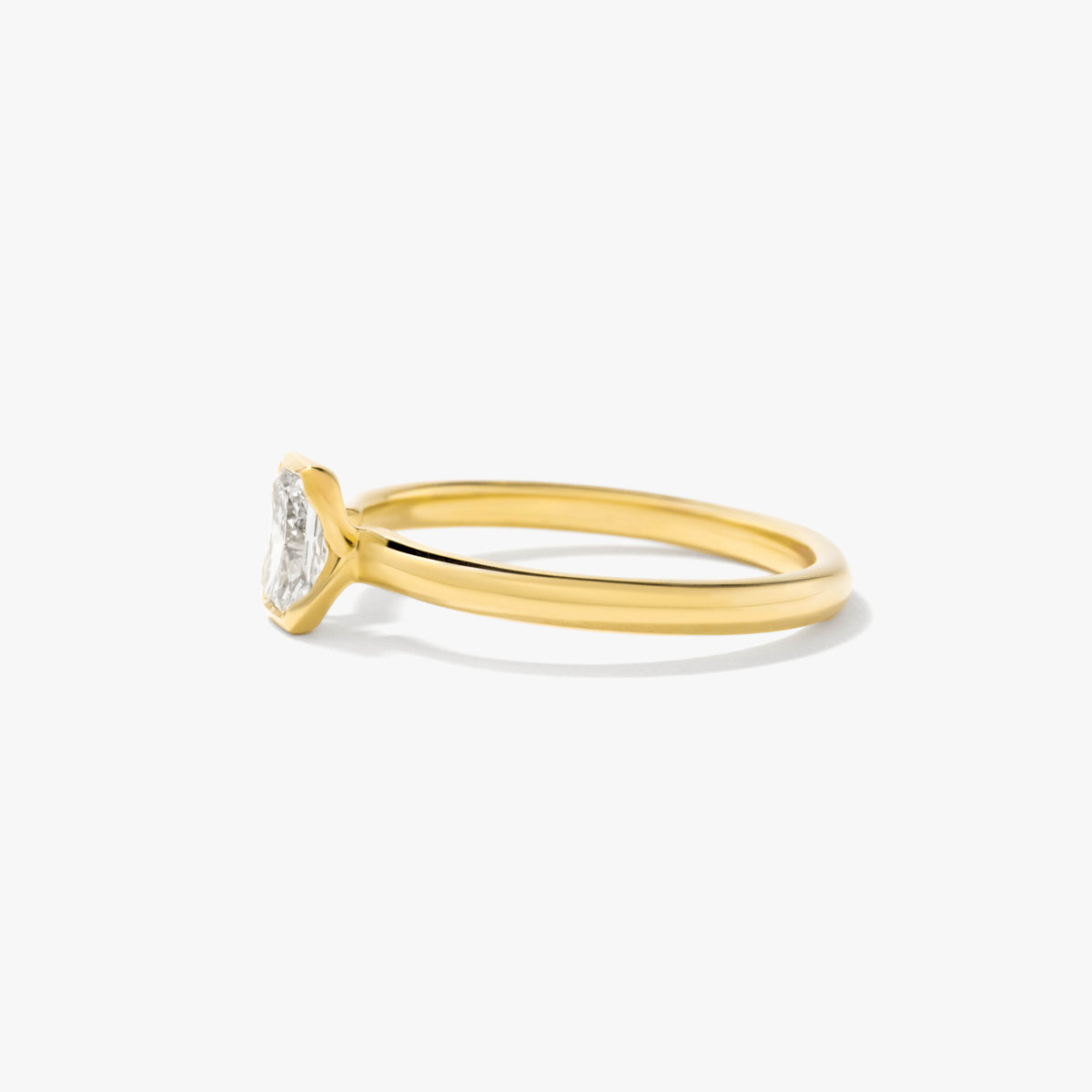 Radiant Cut Lab Grown Diamond Engagement Ring in 10K Yellow Gold (0.50 ct tw)