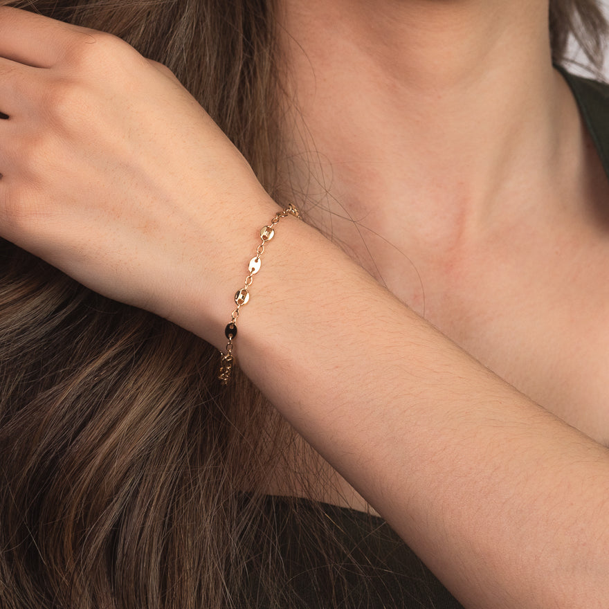 Female on sale bracelets gold