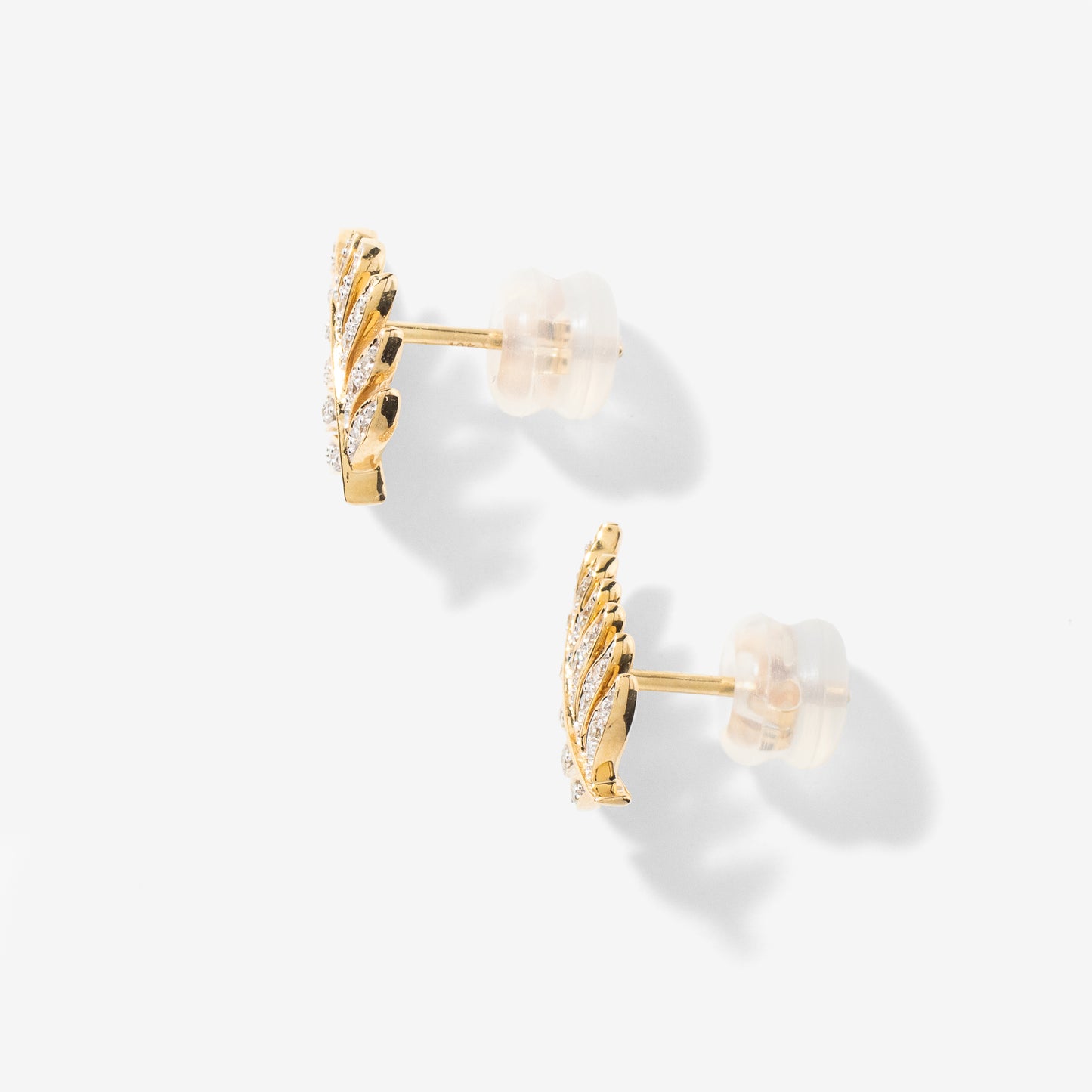 Diamond Leaf Stud Earrings in 10K Yellow Gold (0.13 ct tw)