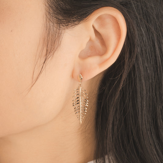 Leaf Stud Earrings in 10K Yellow Gold