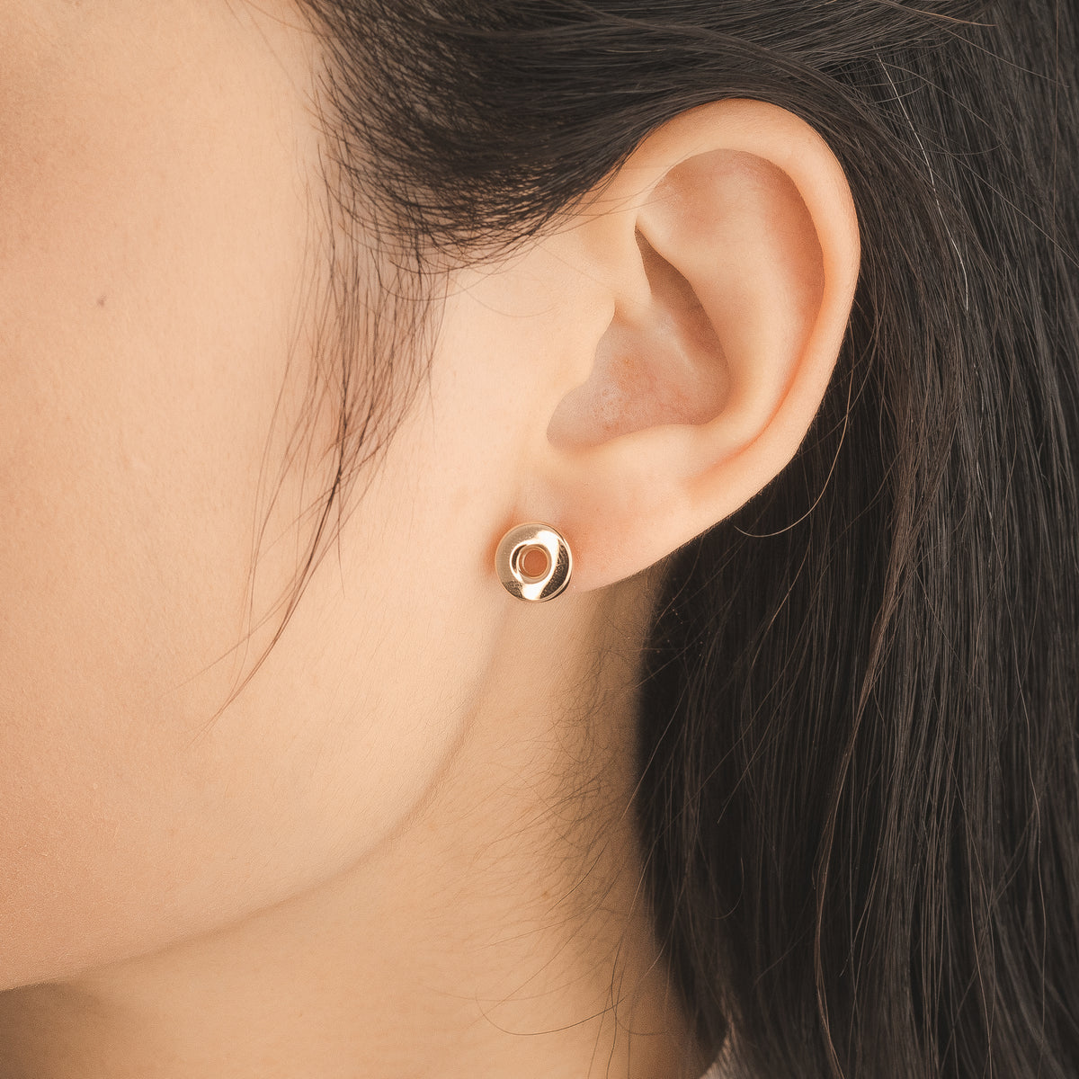 Circle Stud Earrings in 10K Yellow Gold