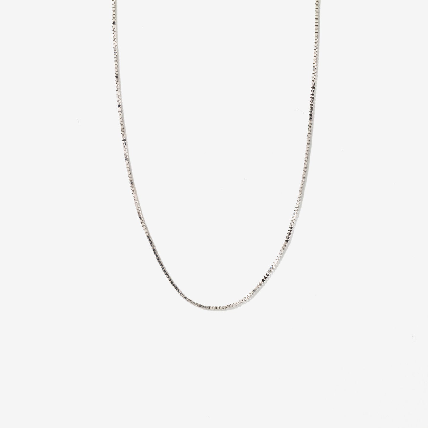 14K White Gold 0.60mm Box Chain (18")