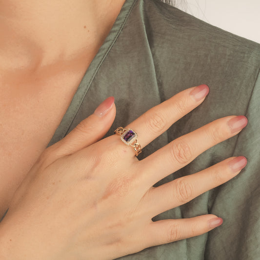 Amethyst Chain Ring in 10K Yellow Gold
