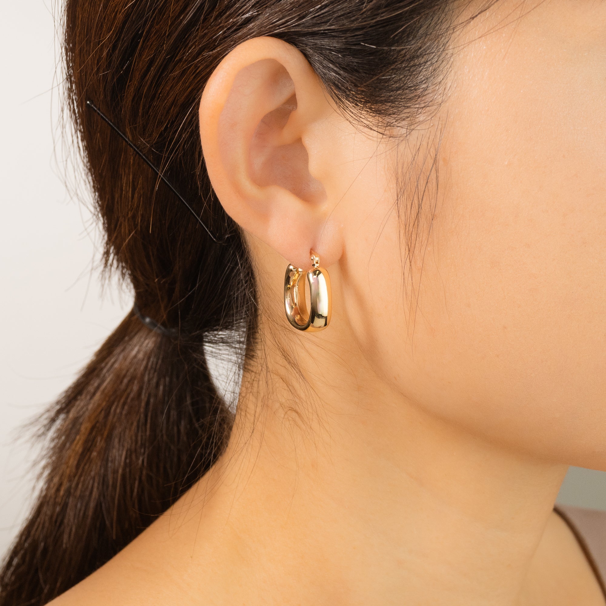 Rounded Square Hollow Hoop Earrings in 10K Yellow Gold
