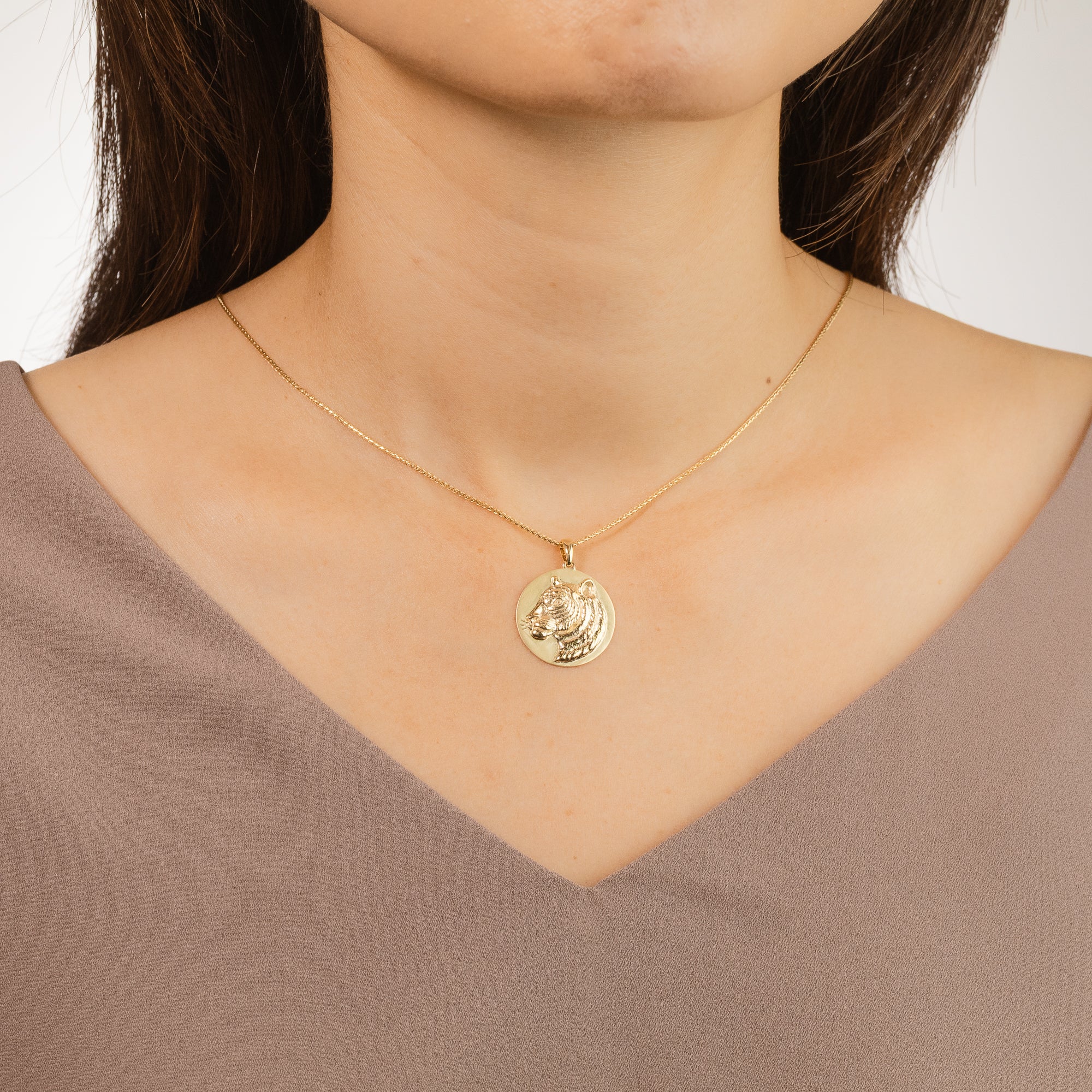 Tiger Pendant in 10K Yellow Gold