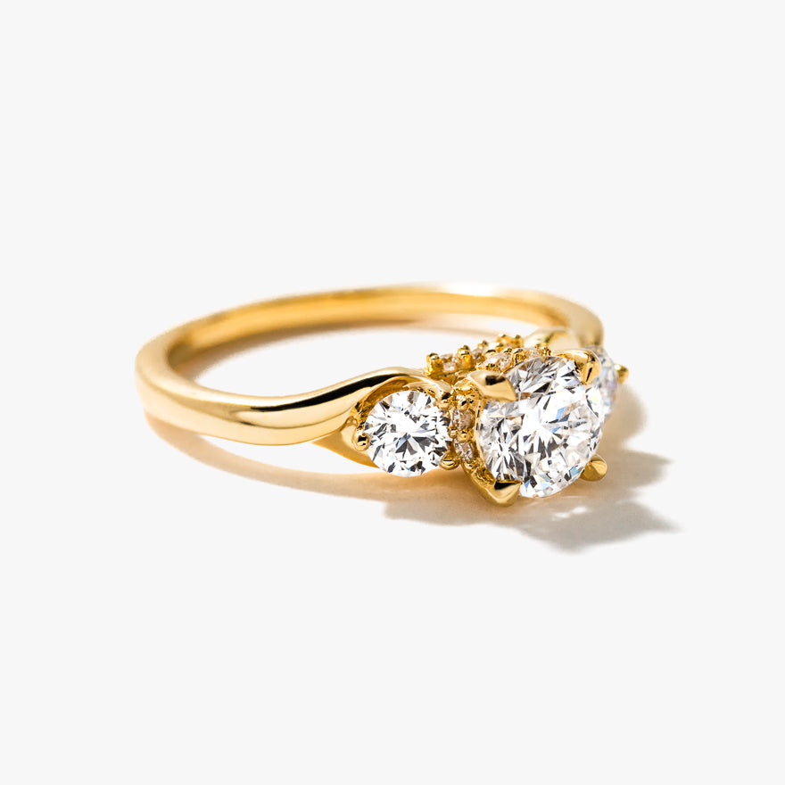 Lab Grown Round Cut Diamond Engagement Ring in 14K Yellow Gold (1.00 ct tw)