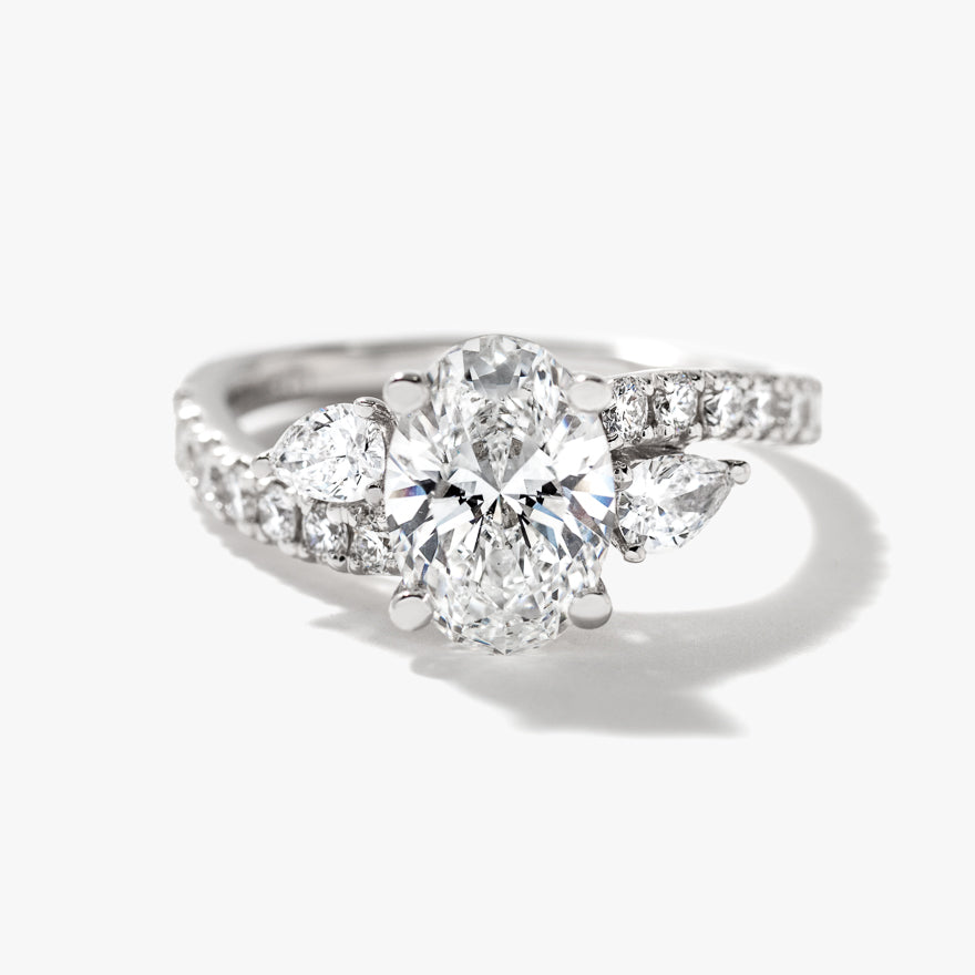 Lab Grown Oval Cut Diamond Engagement Ring in 14K White Gold (2.25 ct tw)