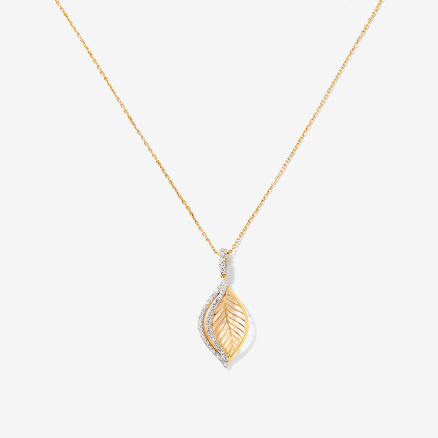 Diamond Leaf Pendant in 10K Yellow Gold (0.20 ct tw)