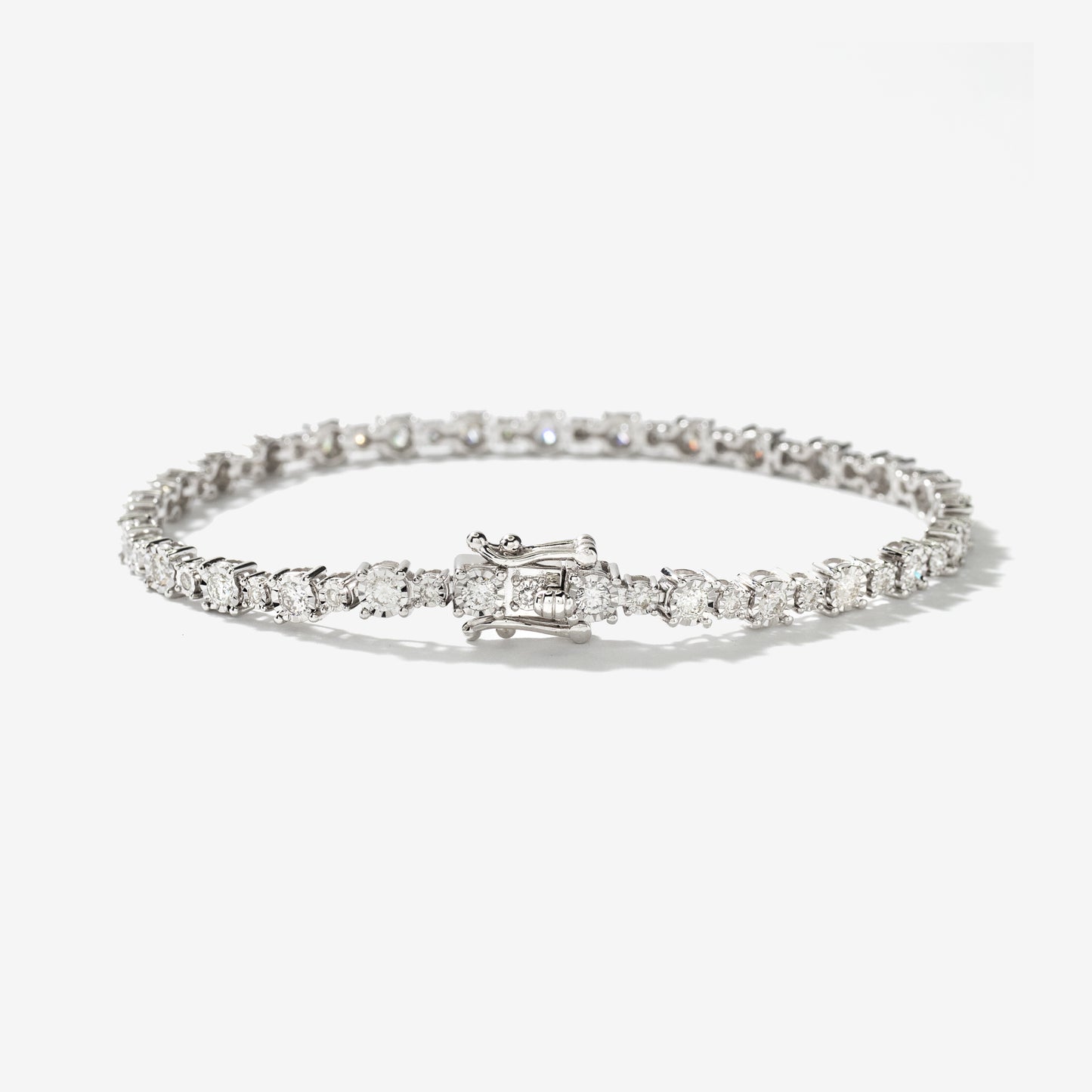 Diamond Bracelet in 10K White Gold (2.00 ct tw)