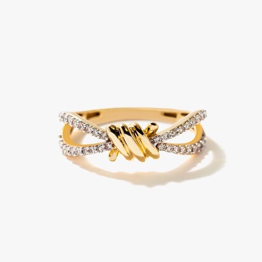 Diamond Knot Ring in 10K Yellow Gold (0.25 ct tw)