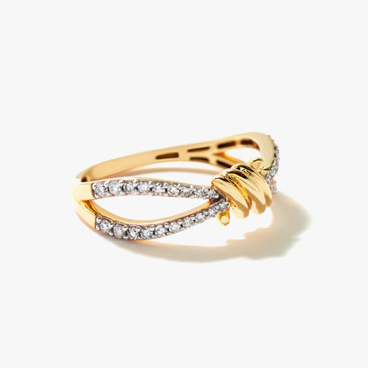 Diamond Knot Ring in 10K Yellow Gold (0.25 ct tw)