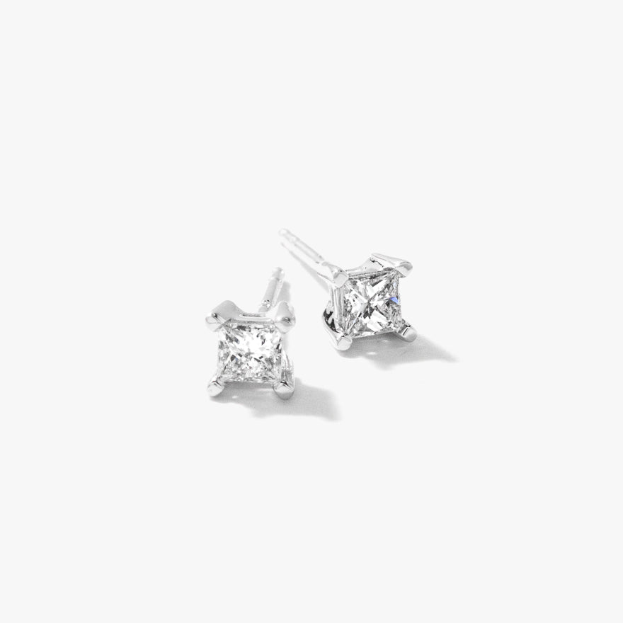 Princess Cut Diamond Stud Earrings in 10K White Gold (0.20 ct tw)